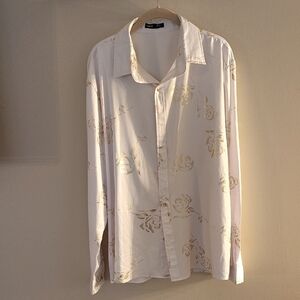 EUC Shein men's collared, long sleeve, dress shirt. White and metallic gold